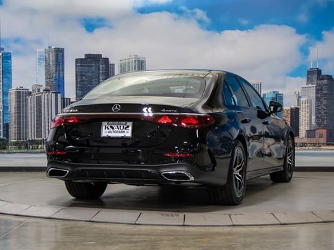 Used 2026 Mercedes-Benz E 450 4MATIC Sedan image 8