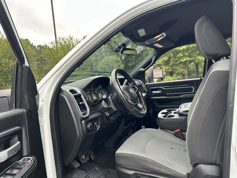 Used 2024 RAM 3500 SLT w/ Quick Order Package 2YG SLT image 33