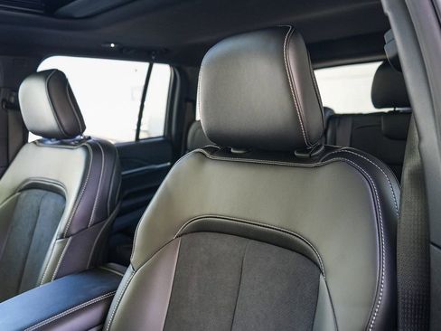 New 2026 Jeep Grand Cherokee Altitude image 25