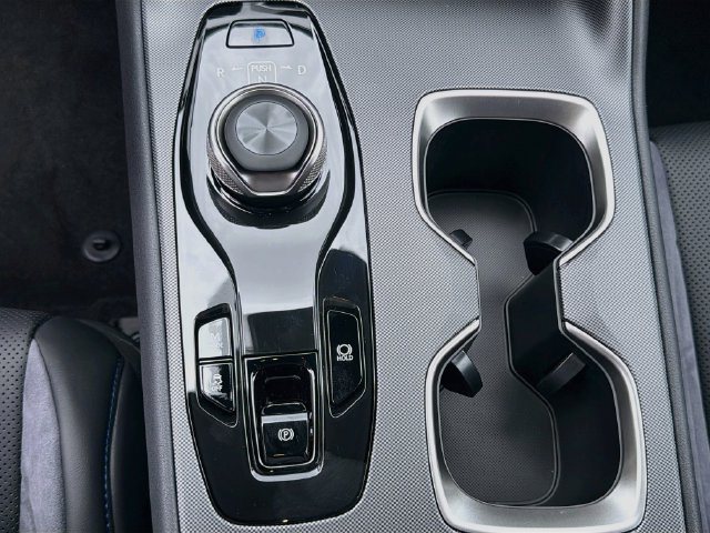 New 2026 Lexus RZ 450e AWD w/ Luxury Package image 31