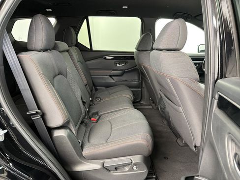 Certified 2023 Honda Pilot Sport image 28