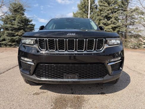 Used 2022 Jeep Grand Cherokee Limited image 2