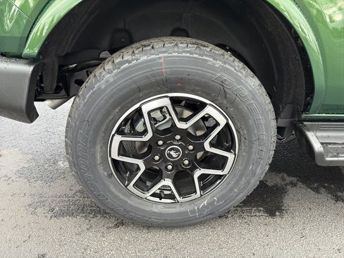 New 2025 Ford Bronco Outer Banks image 8