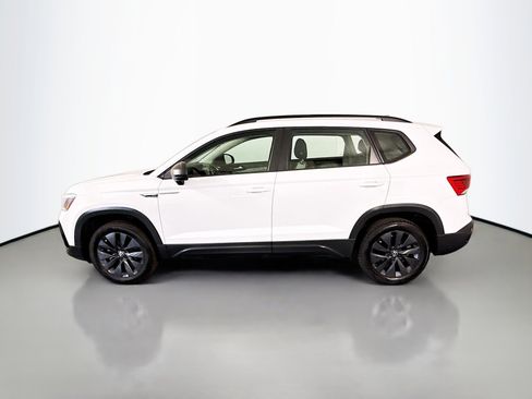 Used 2022 Volkswagen Taos S FWD image 6