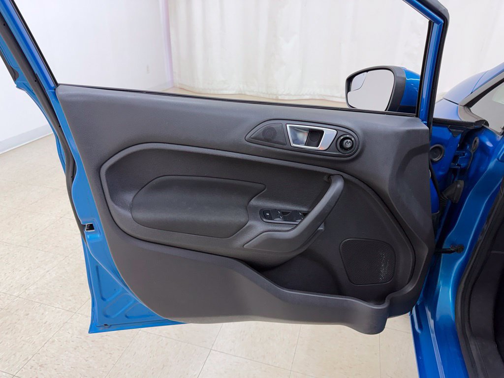 Used 2015 Ford Fiesta SE FWD image 17