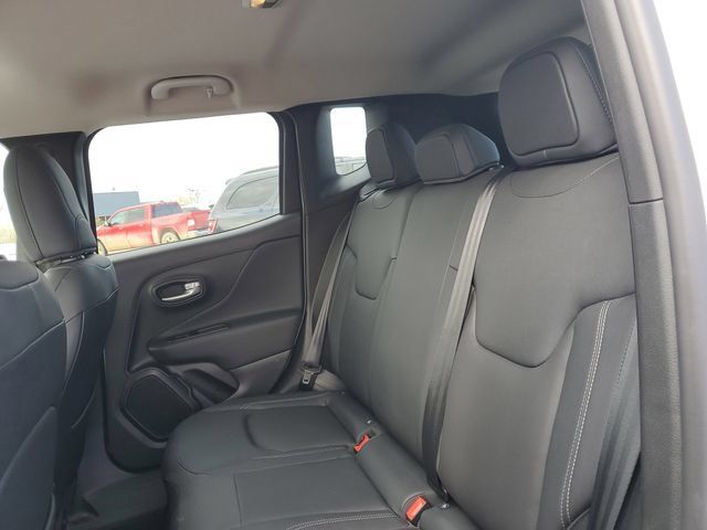 Used 2023 Jeep Renegade Limited AWD/4WD image 28