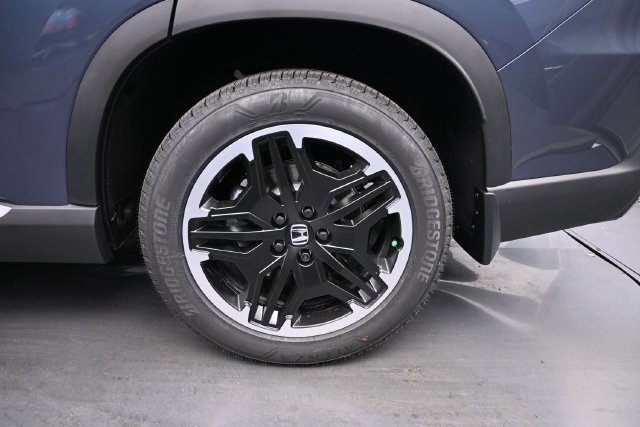 New 2026 Honda Pilot Touring image 16