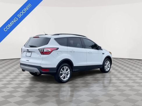 Used 2018 Ford Escape SE AWD/4WD image 8