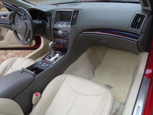 Used 2011 INFINITI G37 Sport w/ Premium Pkg image 22