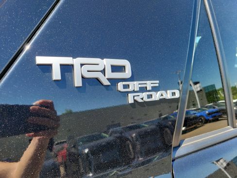 Used 2024 Toyota 4Runner TRD Off-Road image 29