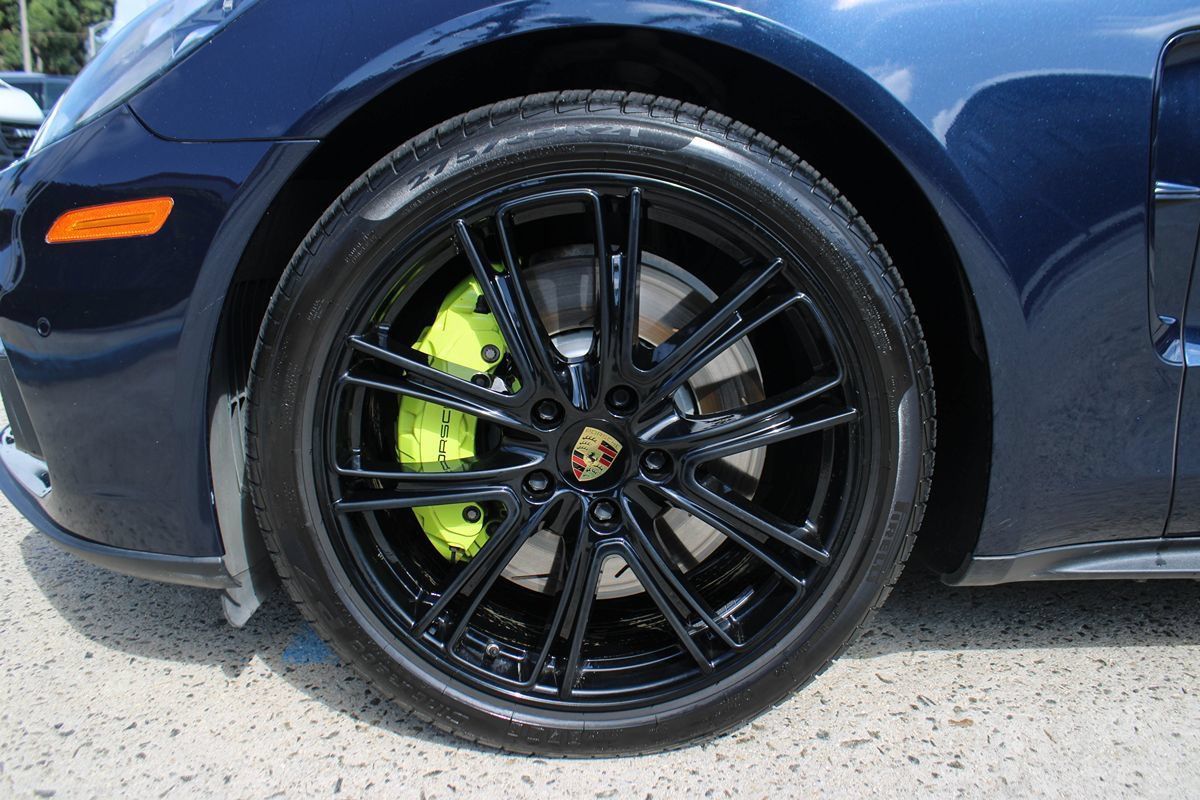 Used 2020 Porsche Panamera 4 E-Hybrid AWD/4WD image 46