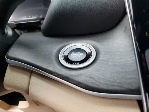 New 2025 Jeep Grand Cherokee Limited w/ Black Appearance Package image 12