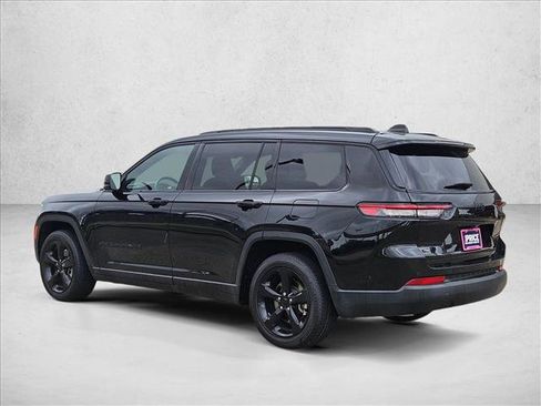 Used 2021 Jeep Grand Cherokee L Laredo RWD image 8