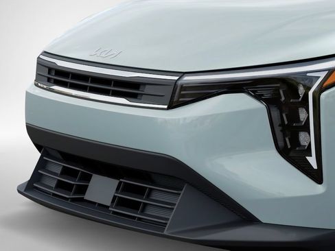 New 2026 Kia K4 FWD image 12