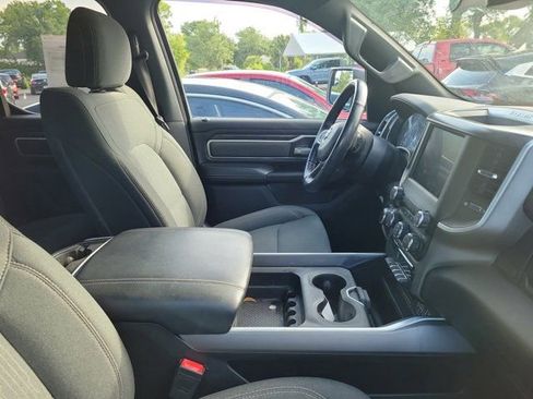 Used 2022 RAM 1500 Big Horn w/ Night Edition AWD/4WD image 3
