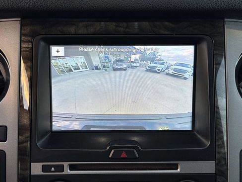 Used 2016 Ford Expedition Limited image 27