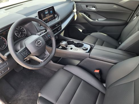 New 2026 Nissan Rogue Dark Armor AWD/4WD image 10