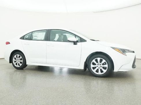 New 2026 Toyota Corolla LE image 28