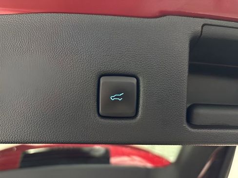 Used 2024 Ford Escape ST-Line image 23