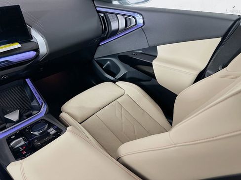 Used 2026 BMW X3 xDrive30 w/ Premium Package image 27