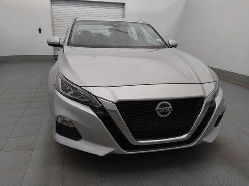 Used 2022 Nissan Altima 2.5 SV FWD image 14