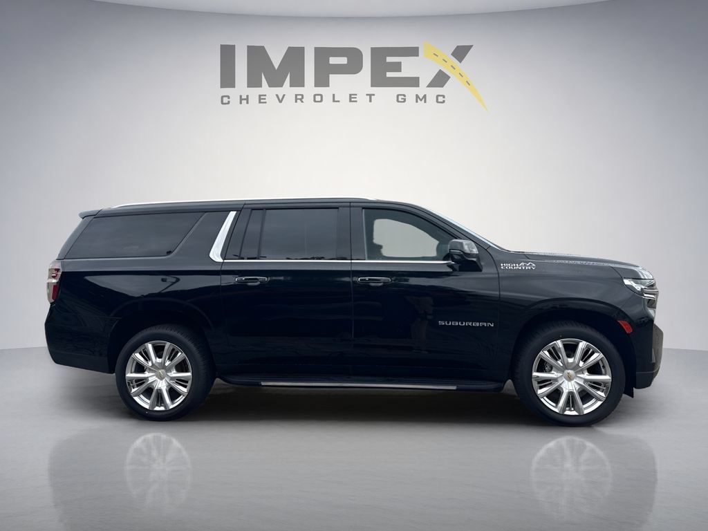 Used 2021 Chevrolet Suburban High Country AWD/4WD image 13