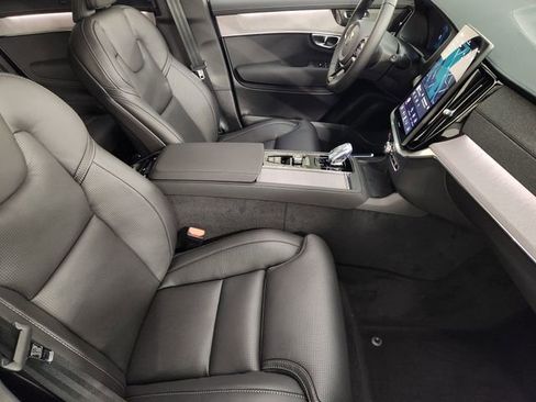 New 2026 Volvo XC90 B6 Ultra w/ Protection Package Premier image 3