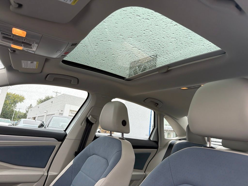 Certified 2026 Volkswagen Jetta SE FWD image 16