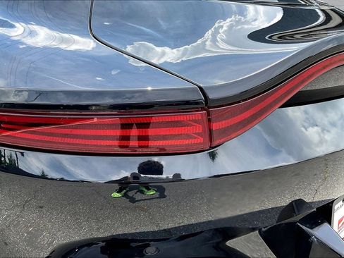 Used 2019 Aston Martin V8 Vantage Coupe RWD image 20