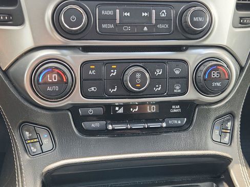 Used 2015 Chevrolet Suburban LTZ AWD/4WD image 26