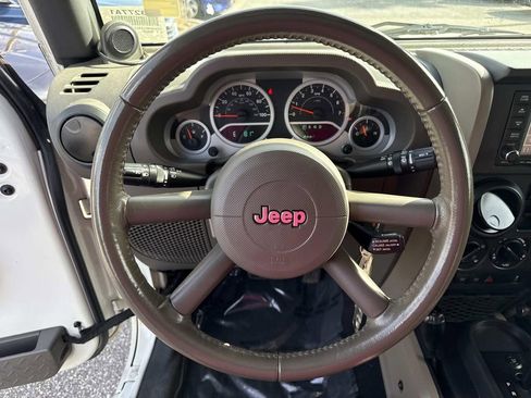 Used 2010 Jeep Wrangler Unlimited Rubicon w/ Dual Top Group image 25