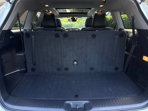Used 2019 Toyota Highlander Limited Platinum AWD/4WD image 29