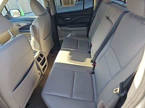 Used 2023 Honda Ridgeline RTL-E image 13