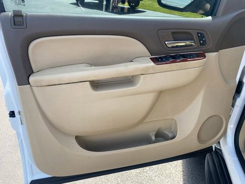 Used 2013 Chevrolet Tahoe LT AWD/4WD image 9