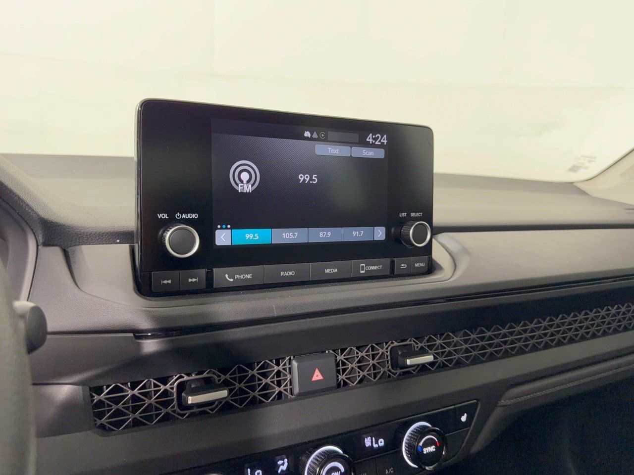 Used 2025 Honda Accord SE image 23