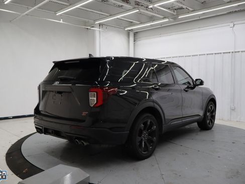 Used 2022 Ford Explorer ST w/ Equipment Group 401A image 4