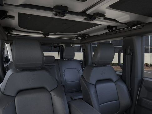 New 2025 Ford Bronco Badlands w/ Sasquatch Package image 12