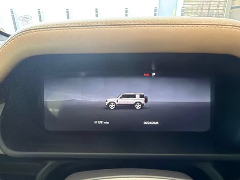 Used 2025 Land Rover Defender 110 S AWD/4WD image 32