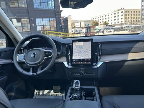 Certified 2025 Volvo XC90 B5 Plus image 20