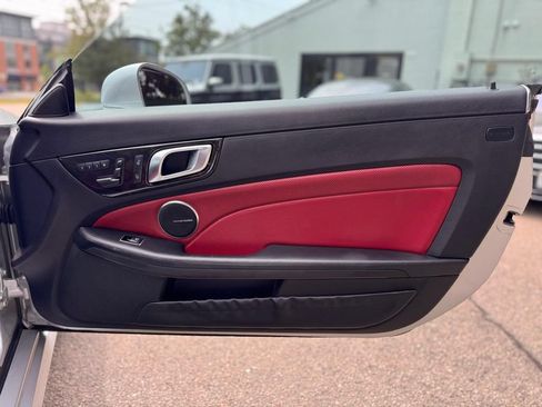 Used 2015 Mercedes-Benz SLK 250 image 25