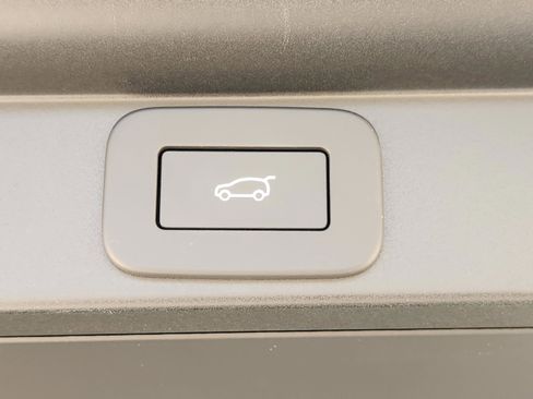 New 2026 Land Rover Range Rover SE AWD/4WD image 35