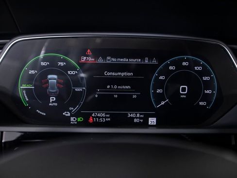 Used 2019 Audi e-tron Prestige AWD/4WD image 27