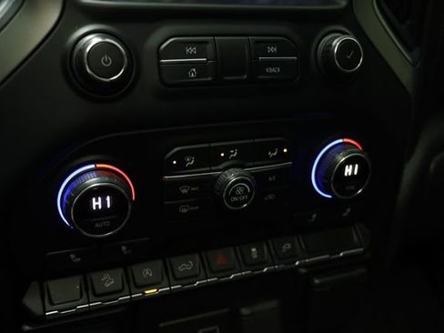 Used 2020 Chevrolet Silverado 1500 LT Trail Boss image 14