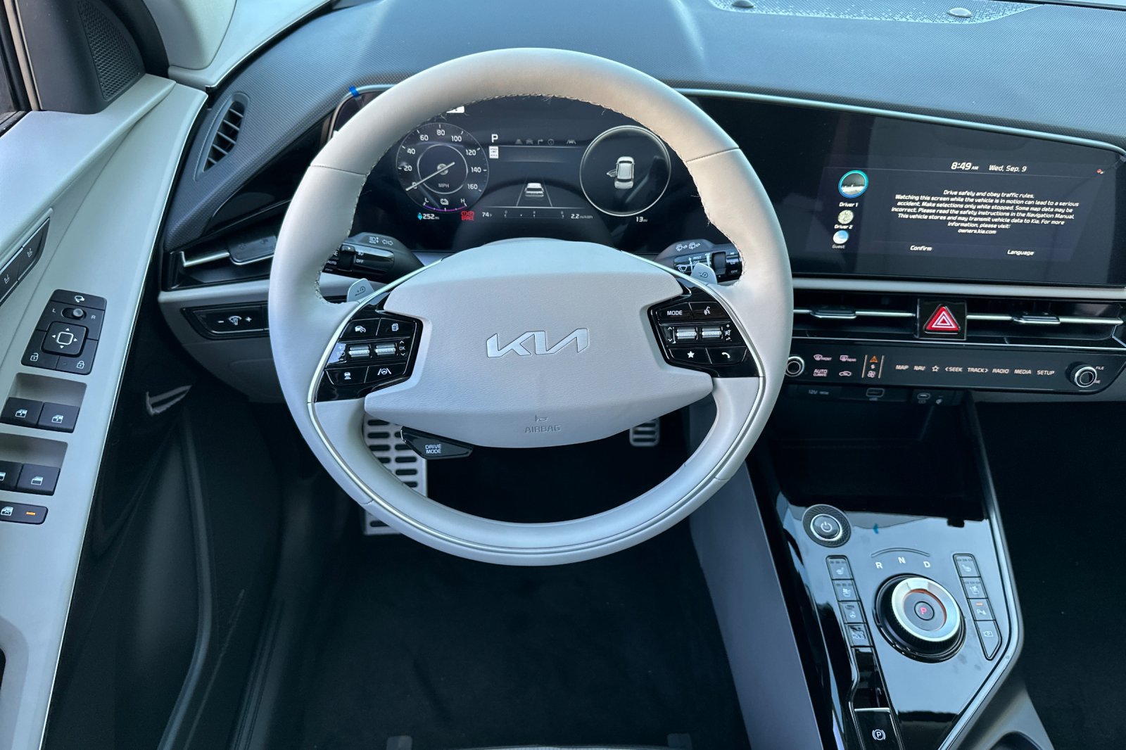 New 2026 Kia Niro Wave FWD image 15