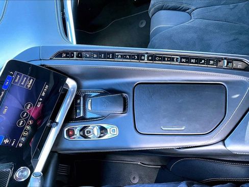 Used 2020 Chevrolet Corvette Stingray Premium Cpe w/ 3LT Preferred Equipment Group image 11