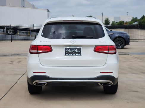 Used 2018 Mercedes-Benz GLC 300 4MATIC image 6