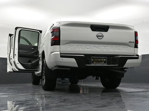 New 2026 Nissan Frontier SV image 37