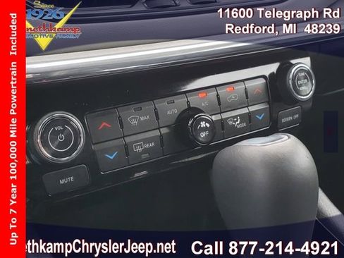 Used 2024 Jeep Compass Limited image 19