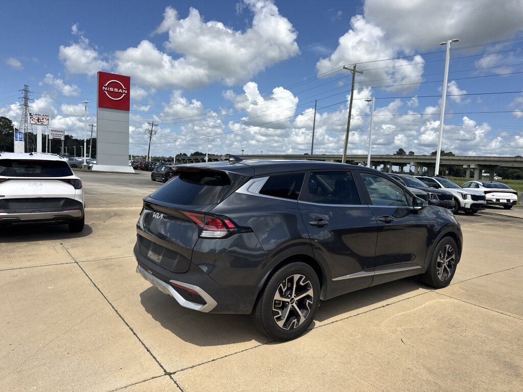 Certified 2024 Kia Sportage EX FWD image 16