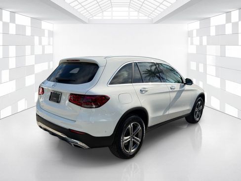Used 2021 Mercedes-Benz GLC 300 w/ Premium Package image 7